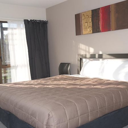 Aotea Lodge Поріруа Екстер'єр фото