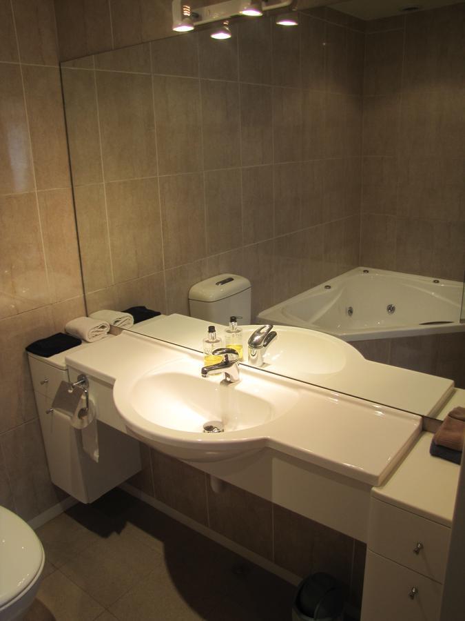 Aotea Lodge Поріруа Екстер'єр фото