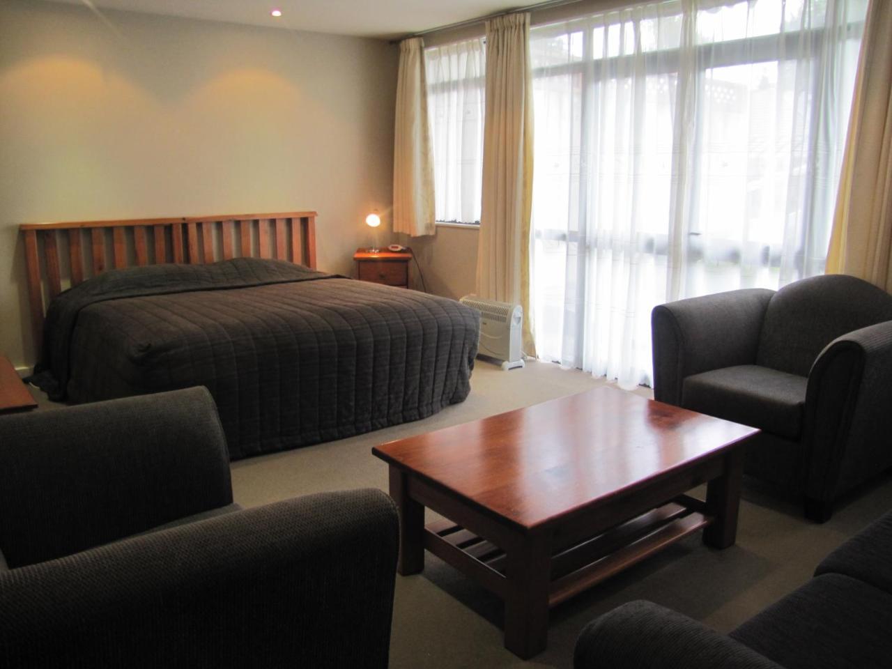 Aotea Lodge Поріруа Екстер'єр фото
